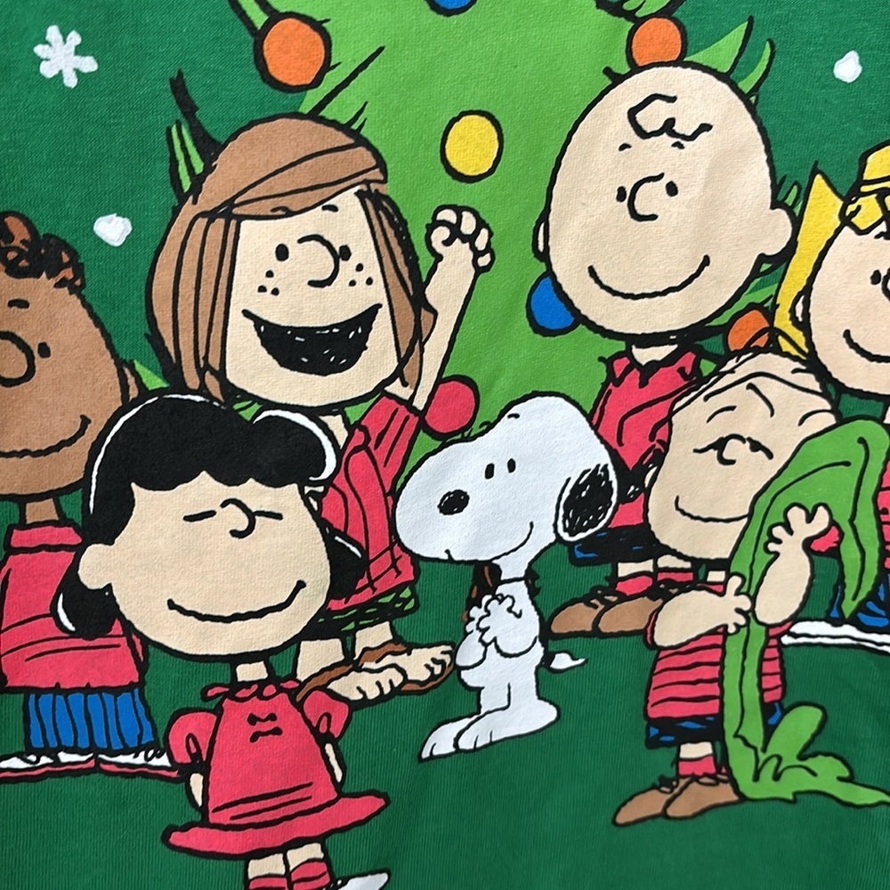 Peanuts Christmas Plus Size Unisex T-shirt Green XXL Charlie Brown Snoopy - Picture 2 of 4